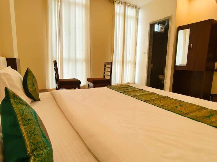 ホテル Veer Palace