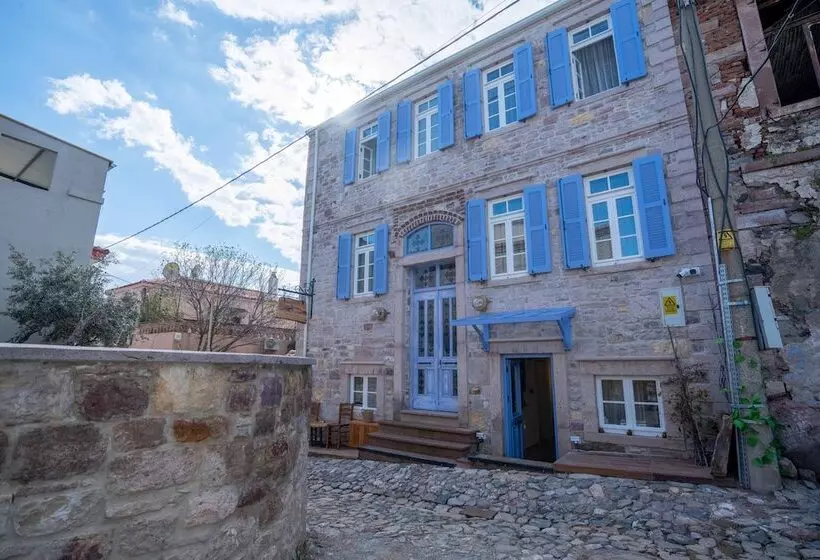 Majatalo Cunda Alesta Otel