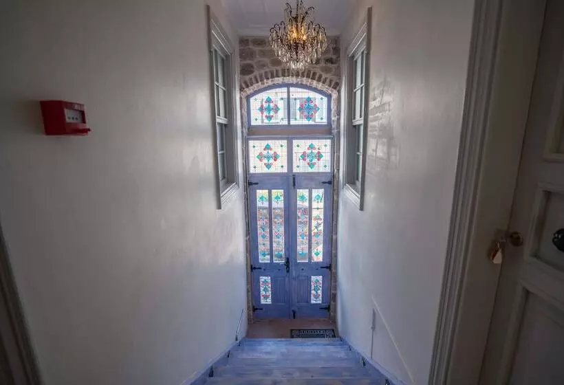 Majatalo Cunda Alesta Otel