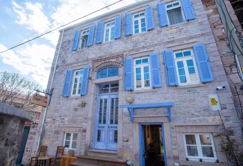 Majatalo Cunda Alesta Otel