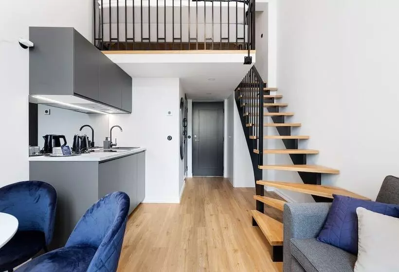 Bob W Duo Lofts