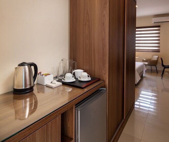 Equipetrol Suites Apart