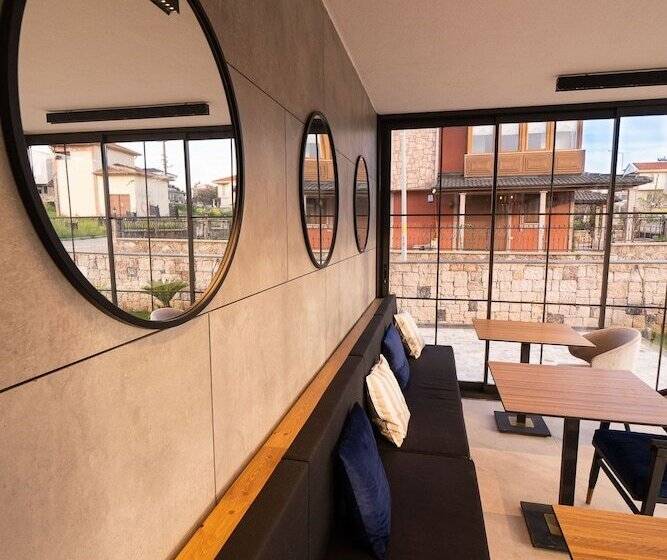 Hostel Leone Cunda Edition Otel