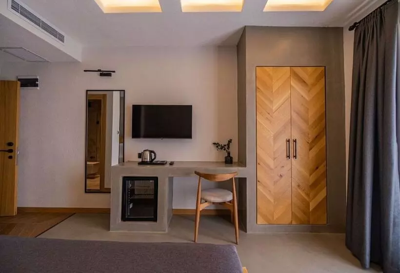 簡易ホテル Leone Cunda Edition Otel