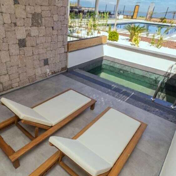 Hostel Leone Cunda Edition Otel