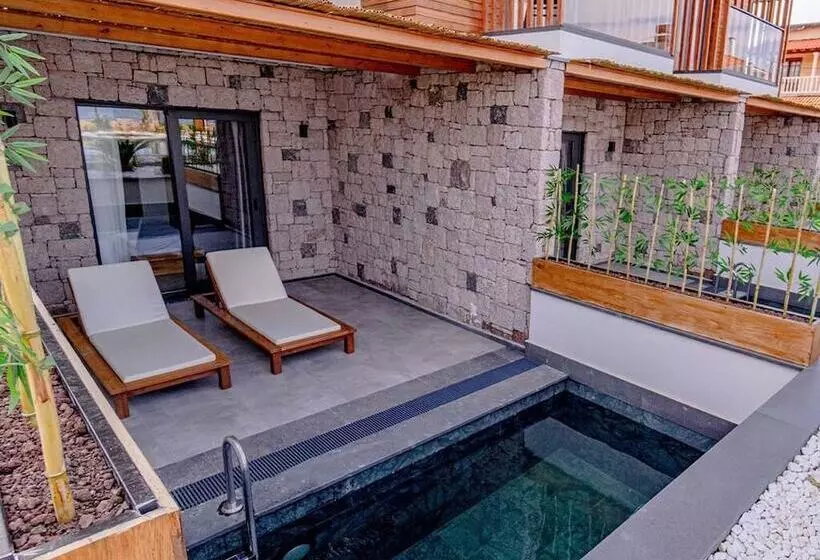 簡易ホテル Leone Cunda Edition Otel