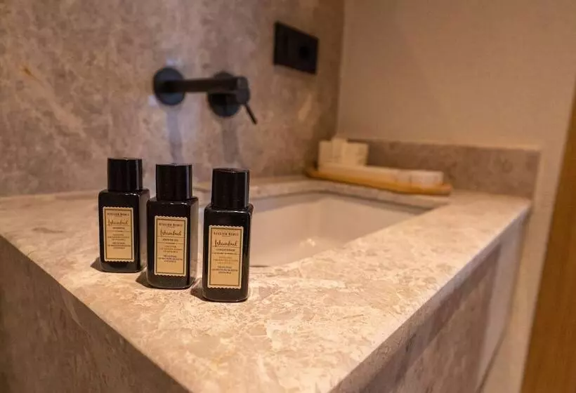 簡易ホテル Leone Cunda Edition Otel