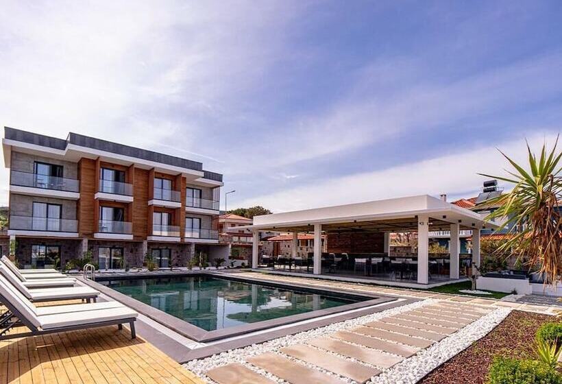 Hostel Leone Cunda Edition Otel