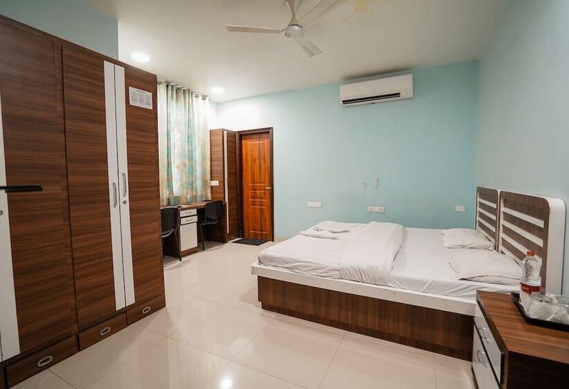 Отель Athiti Inn