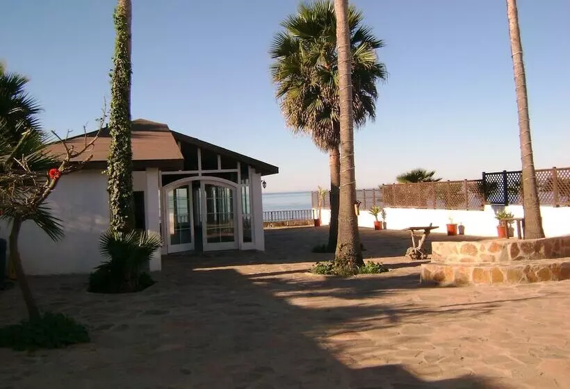 Hotelli Baja Surf Ensenada
