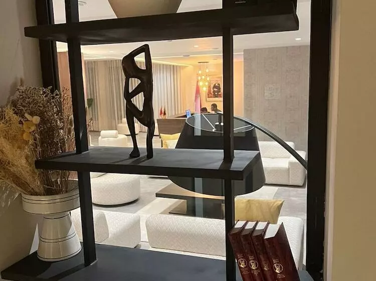 ホテル Ben Batouta   Tanger