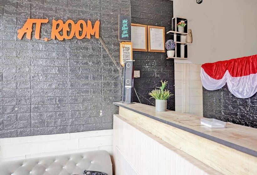 Hotel Collection O 92959 Apartement Sentraland Karawang By At Room