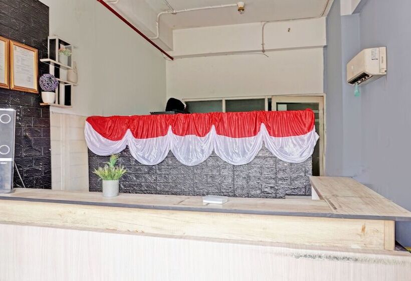 Hotel Collection O 92959 Apartement Sentraland Karawang By At Room