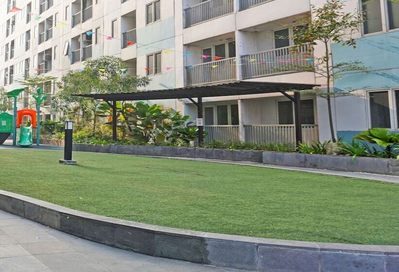 Hotel Collection O 92959 Apartement Sentraland Karawang By At Room