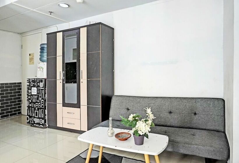 Hotel Collection O 92959 Apartement Sentraland Karawang By At Room