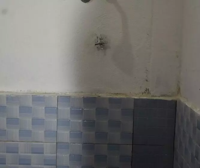 Hotelli Four G Homestay & Komodo Tour