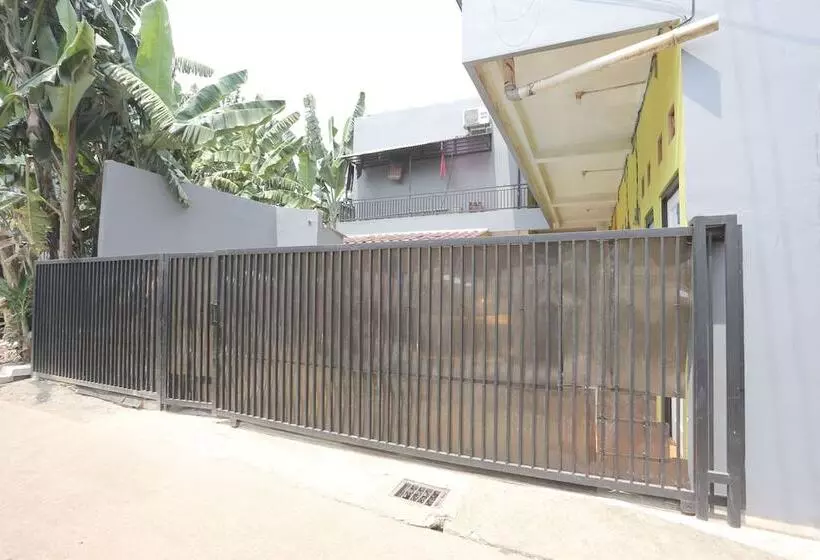 Hotelli Kost Dison By Oyo