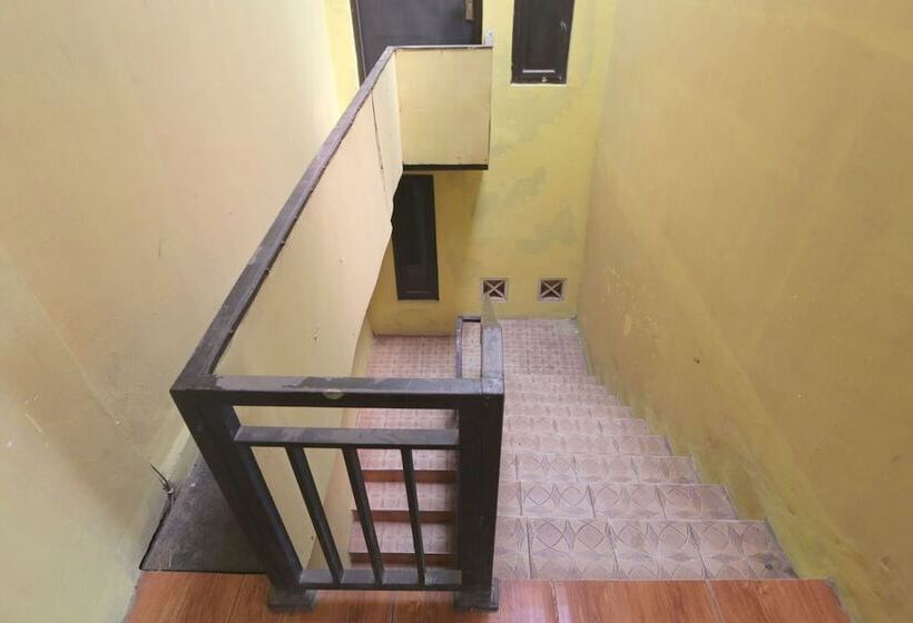 Hotel Kost Dison By Oyo