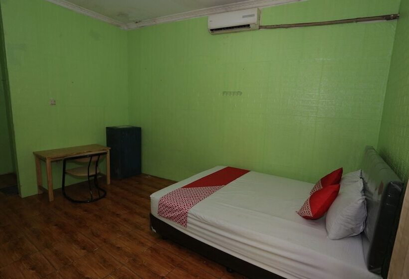 Hotel Kost Dison By Oyo