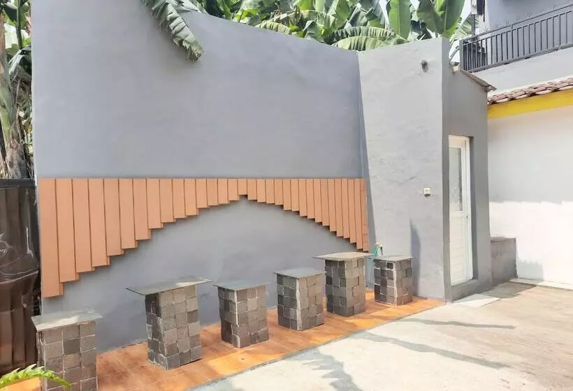 Hotelli Kost Dison By Oyo