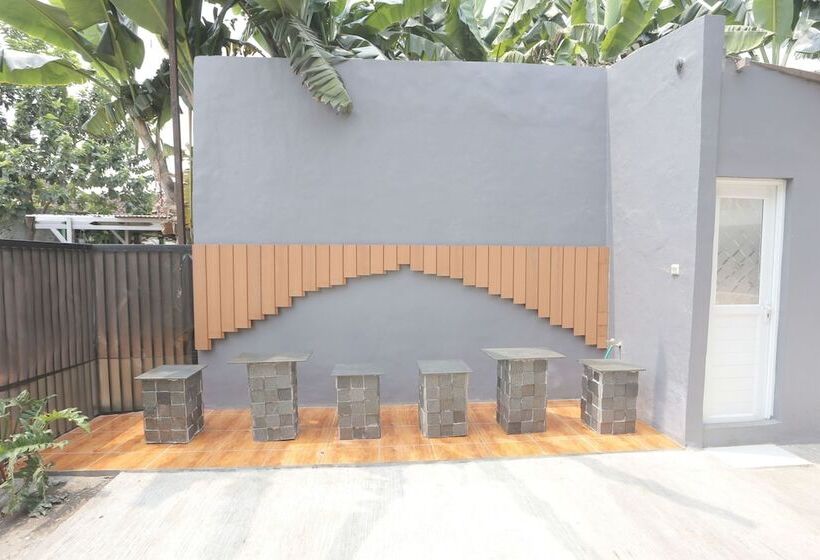 Hotel Kost Dison By Oyo