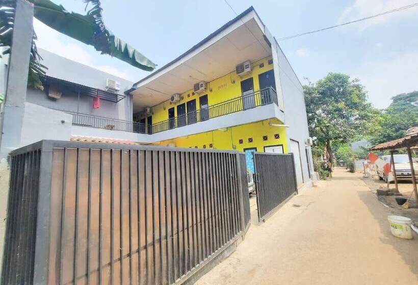 Hotel Kost Dison By Oyo