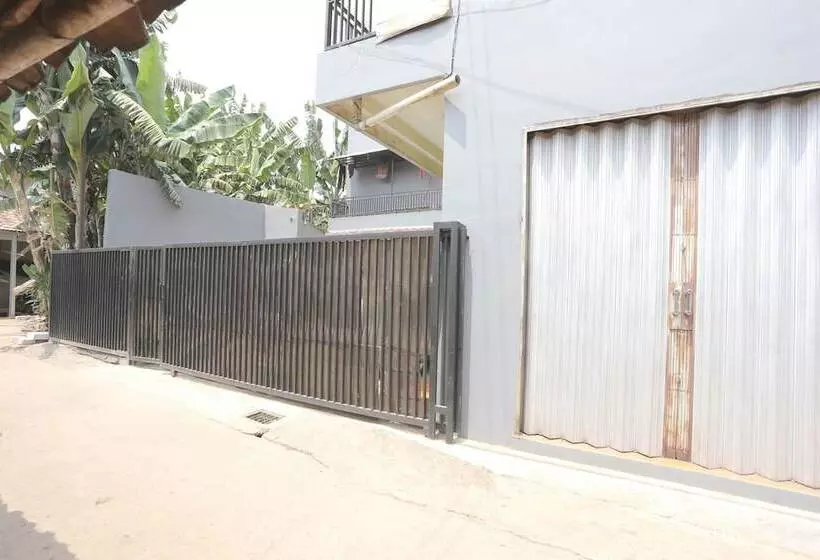 Hotelli Kost Dison By Oyo