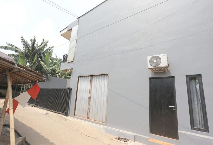 Hotel Kost Dison By Oyo