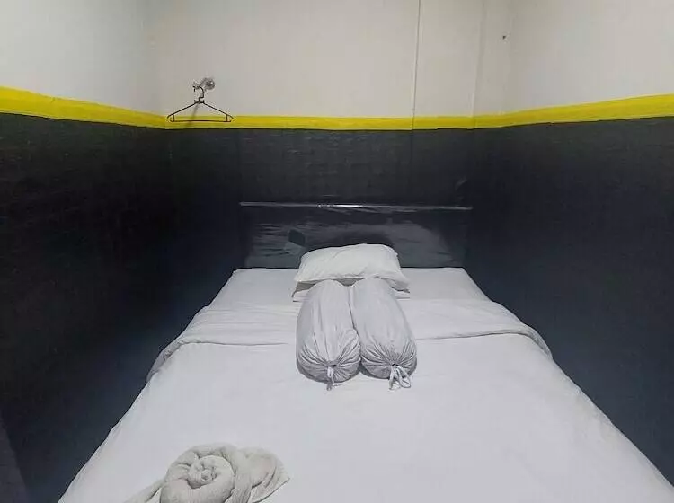 Hotelli Mahendra Homestay By Oyo