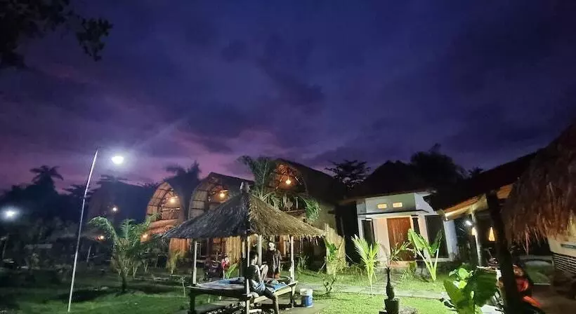 ホテル Mahkota Atia Bungallow