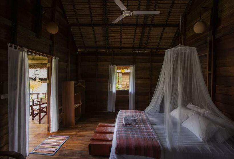 ホテル Naga Lodge