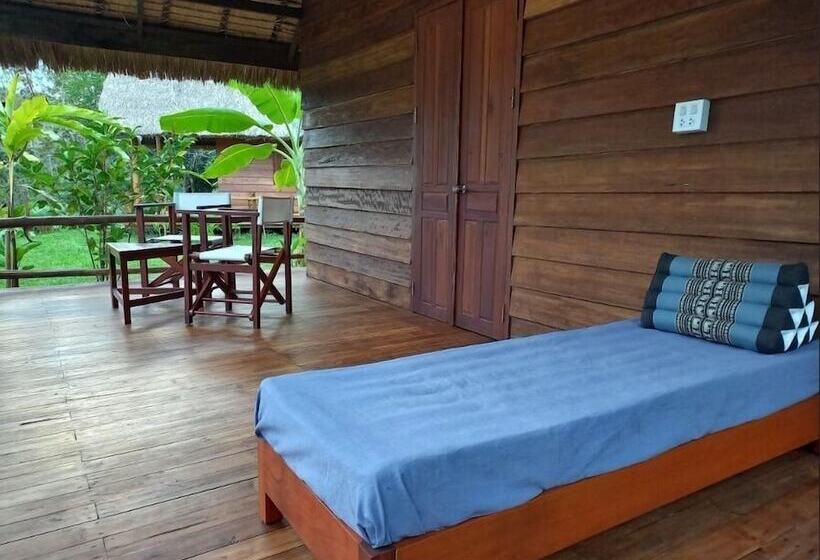 ホテル Naga Lodge