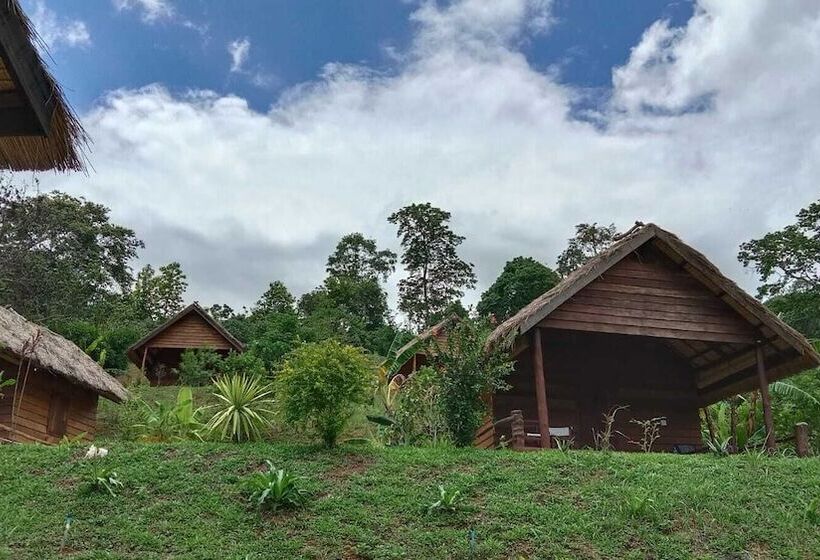 ホテル Naga Lodge