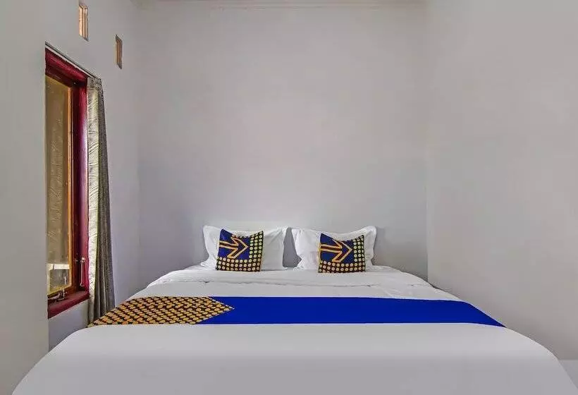 Hotelli Spot On 92498 Fanni Homestay