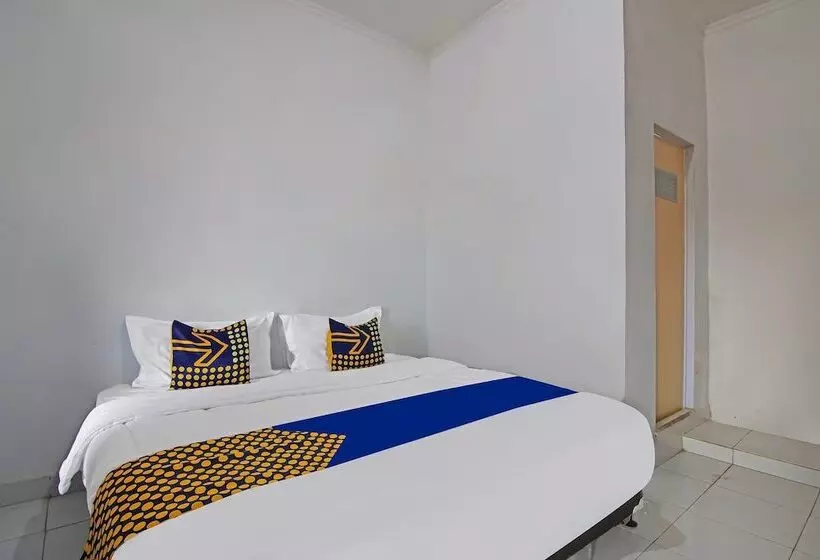 Hotelli Spot On 92498 Fanni Homestay