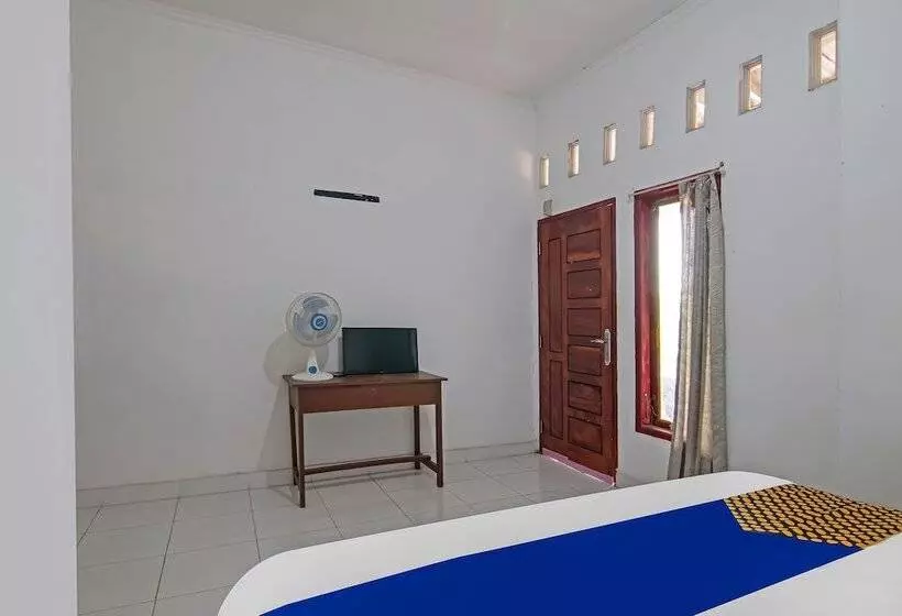 Hotelli Spot On 92498 Fanni Homestay