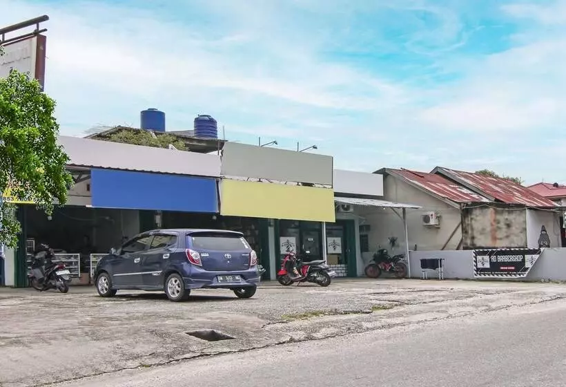 Hotelli Spot On 92498 Fanni Homestay