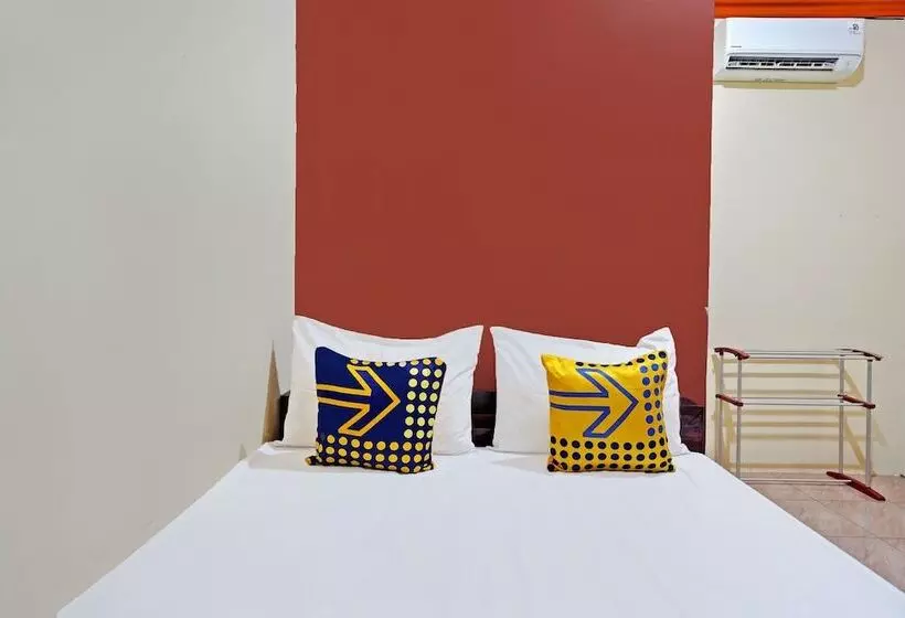 Hotelli Spot On 92527 Penginapan Kangean Syariahneartaman Merdeka Kalianget