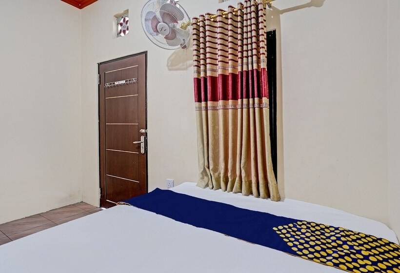 هتل Spot On 92527 Penginapan Kangean Syariahneartaman Merdeka Kalianget