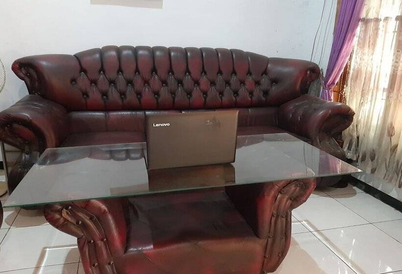 Hôtel Spot On 92743 Kost Elisabeth Syariah