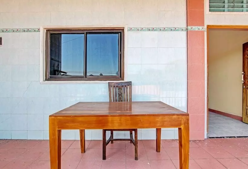 ホテル Spot On 92760 Global Media Homestay Syariah