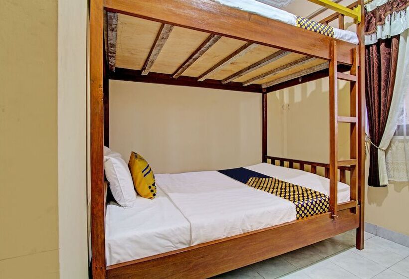 בית מלון כפרי Spot On 92760 Global Media Homestay Syariah