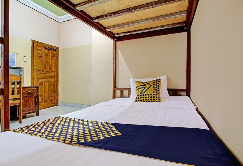 בית מלון כפרי Spot On 92760 Global Media Homestay Syariah