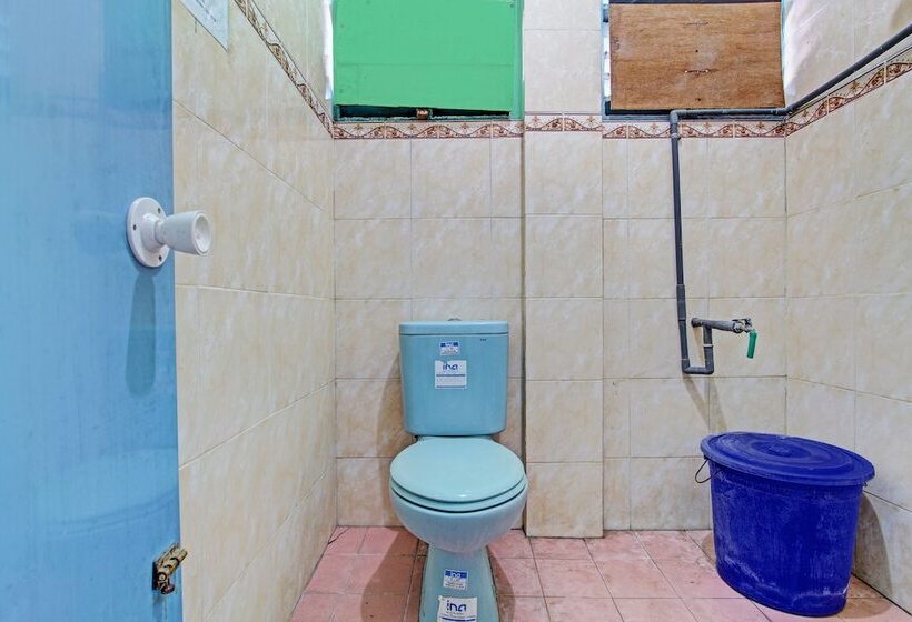 בית מלון כפרי Spot On 92760 Global Media Homestay Syariah