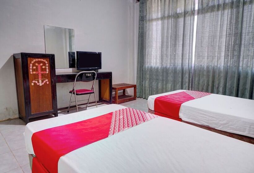 בית מלון כפרי Tepian Batang Hari By Oyo