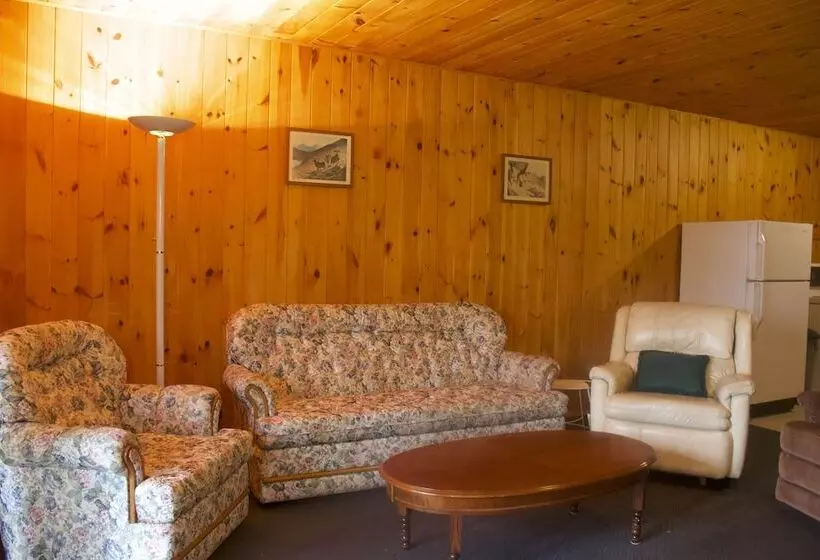 Hotelli White Birch Lodge