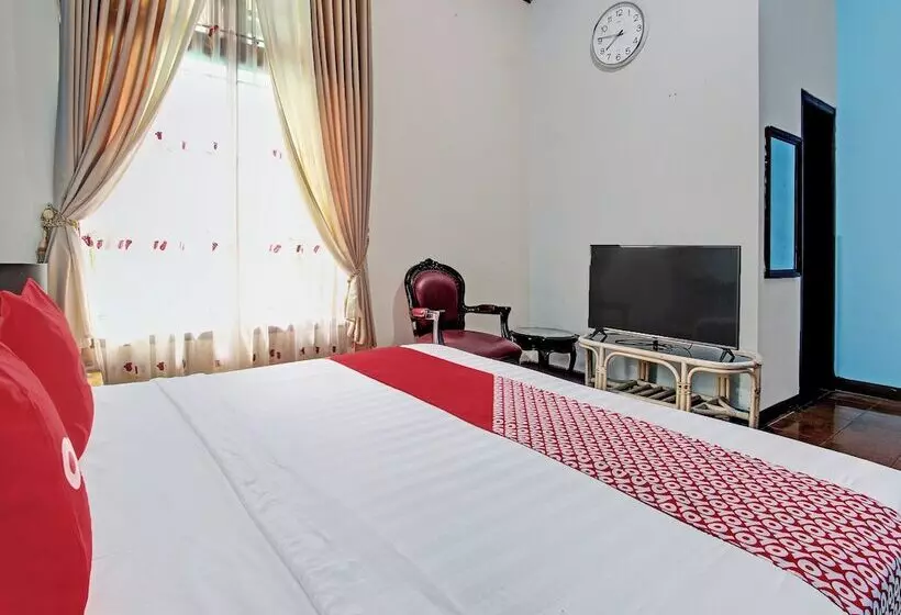 ホテル Wulan Homestay Syariah Solo By Oyo