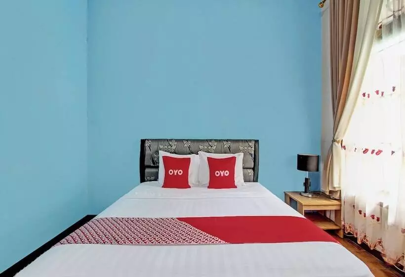 ホテル Wulan Homestay Syariah Solo By Oyo