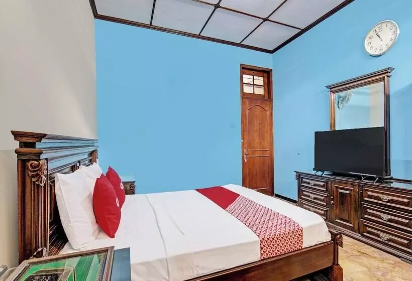 ホテル Wulan Homestay Syariah Solo By Oyo