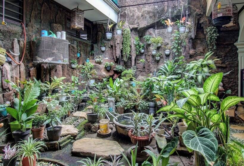 فندق Wulan Homestay Syariah Solo By Oyo